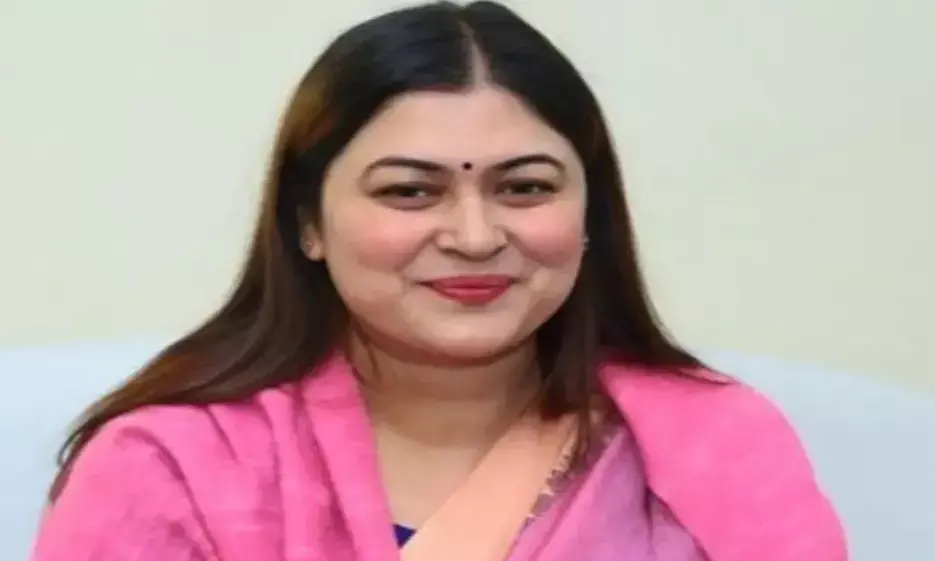 कांग्रेस ने कहा - शौर्य और पराक्रम में नए मानक स्थापित कर रही भारतीय सेना कांग्रेस ने कहा - शौर्य और पराक्रम में नए मानक स्थापित कर रही भारतीय सेना
