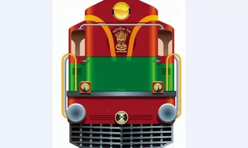 रेलवे की आय बढ़ाने टीसी स्टाफ की लगी क्लास, यात्री सुविधाओं पर भी फोकस रेलवे की आय बढ़ाने टीसी स्टाफ की लगी क्लास, यात्री सुविधाओं पर भी फोकस