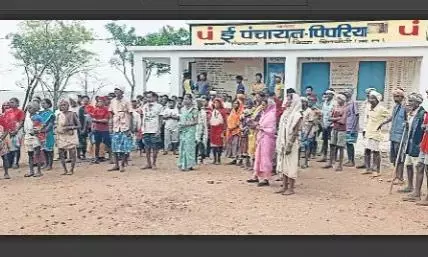 डिंडोरी के पिपरिया में संरक्षित जनजाति बैगा के हितों को लेकर बने हुए हैं टकराव जैसे हालात डिंडोरी के पिपरिया में संरक्षित जनजाति बैगा के हितों को लेकर बने हुए हैं टकराव जैसे हालात