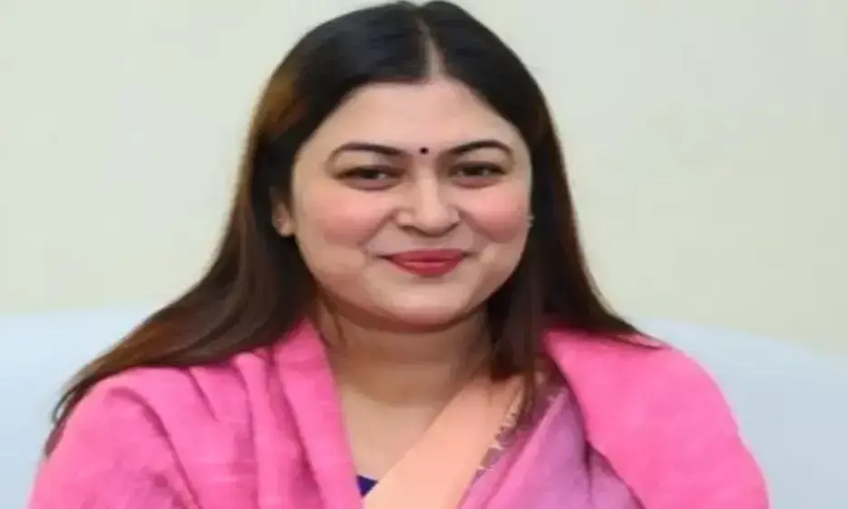 कांग्रेस ने कहा - शौर्य और पराक्रम में नए मानक स्थापित कर रही भारतीय सेना