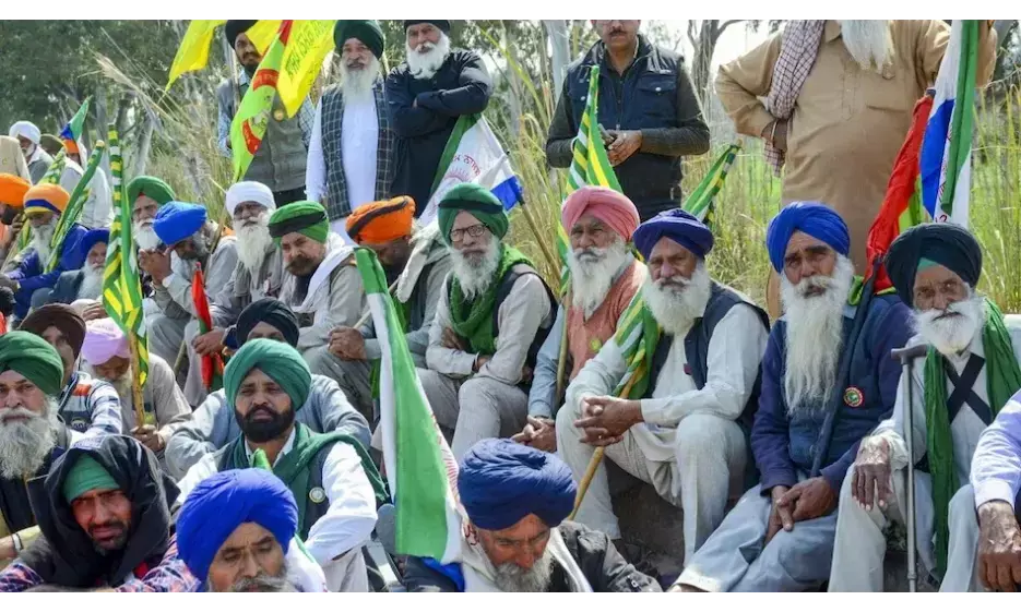 भारत - पाकिस्तान तनाव के बीच किसानों ने 15 दिन तक स्थगित किए अपने कार्यक्रम भारत - पाकिस्तान तनाव के बीच किसानों ने 15 दिन तक स्थगित किए अपने कार्यक्रम