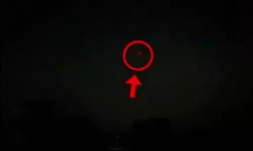 कश्मीर से भुज तक ड्रोन से हमला, पाकिस्तान ने भारत के 26 शहरों को बनाया निशाना, भारतीय सेना भी दे रही है मुंहतोड़ जवाब कश्मीर से भुज तक ड्रोन से हमला, पाकिस्तान ने भारत के 26 शहरों को बनाया निशाना, भारतीय सेना भी दे रही है मुंहतोड़ जवाब