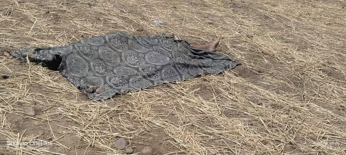 सिमरिया के कोलकरहिया में युवक की हत्या, घर से शादी समारोह में शामिल होने की बात कहकर घर से निकला था मृतक सिमरिया के कोलकरहिया में युवक की हत्या, घर से शादी समारोह में शामिल होने की बात कहकर घर से निकला था मृतक