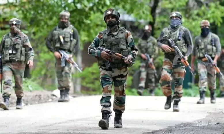जम्मू में पाकिस्तानी गोलीबारी में BSF का एक जवान शहीद, 7 हुए घायल, बाज नहीं आ रहा PAK जम्मू में पाकिस्तानी गोलीबारी में BSF का एक जवान शहीद, 7 हुए घायल, बाज नहीं आ रहा PAK