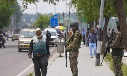 सीजफायर के बाद जम्मू-कश्मीर के लोगों की कैसे निकली पहली रात? अब कैसे हैं हालात? सरकार ने की फेक न्यूज से सावधान रहने की अपील सीजफायर के बाद जम्मू-कश्मीर के लोगों की कैसे निकली पहली रात? अब कैसे हैं हालात? सरकार ने की फेक न्यूज से सावधान रहने की अपील