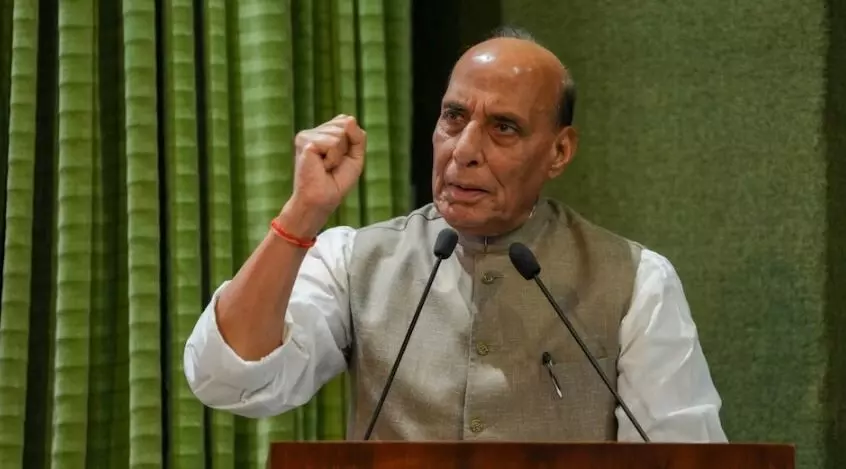 रावलपिंडी तक भारतीय सेना की धमक, पाकिस्तान में घुसकर मारा ऑपरेशन सिंदूर पर राजनाथ सिंह की आई प्रतिक्रिया रावलपिंडी तक भारतीय सेना की धमक, पाकिस्तान में घुसकर मारा ऑपरेशन सिंदूर पर राजनाथ सिंह की आई प्रतिक्रिया