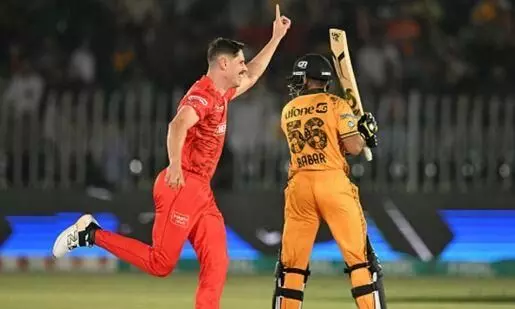 भारत की जवाबी कार्रवाई से बाल-बाल बचे कंगारू खिलाड़ी, जिस एयरबेस से भरी थी उड़ान उसी को सेना ने बनाया निशाना भारत की जवाबी कार्रवाई से बाल-बाल बचे कंगारू खिलाड़ी, जिस एयरबेस से भरी थी उड़ान उसी को सेना ने बनाया निशाना