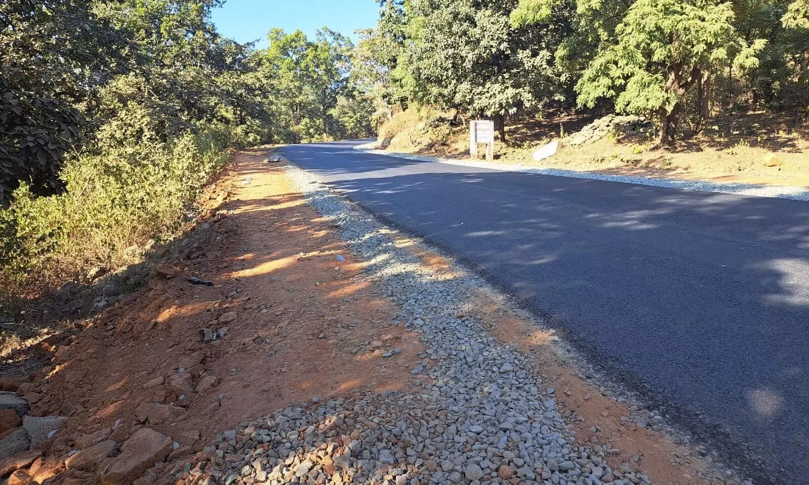 शहडोल-टेटका मोड़ सडक़ निर्माण पर भी भारी न पड़ जाए लेटलतीफी शहडोल-टेटका मोड़ सडक़ निर्माण पर भी भारी न पड़ जाए लेटलतीफी