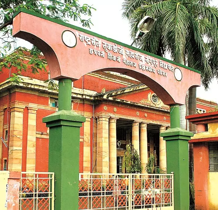नागपुर यूनिवर्सिटी के कमाओ और पढ़ो योजना से 33 छात्रों को मिला रोजगार नागपुर यूनिवर्सिटी के कमाओ और पढ़ो योजना से 33 छात्रों को मिला रोजगार