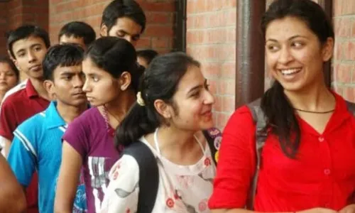 राज्य में अव्वल रहने की कोंकण की परंपरा बरकरार, लड़कियों में फिर मारी बाजी