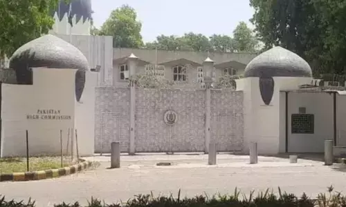 पाकिस्तान पर भारत का बड़ा एक्शन, हाई कमीशन में तैनात अफसर को तुरंत देश छोड़ने का आदेश, इस वजह से लिया फैसला