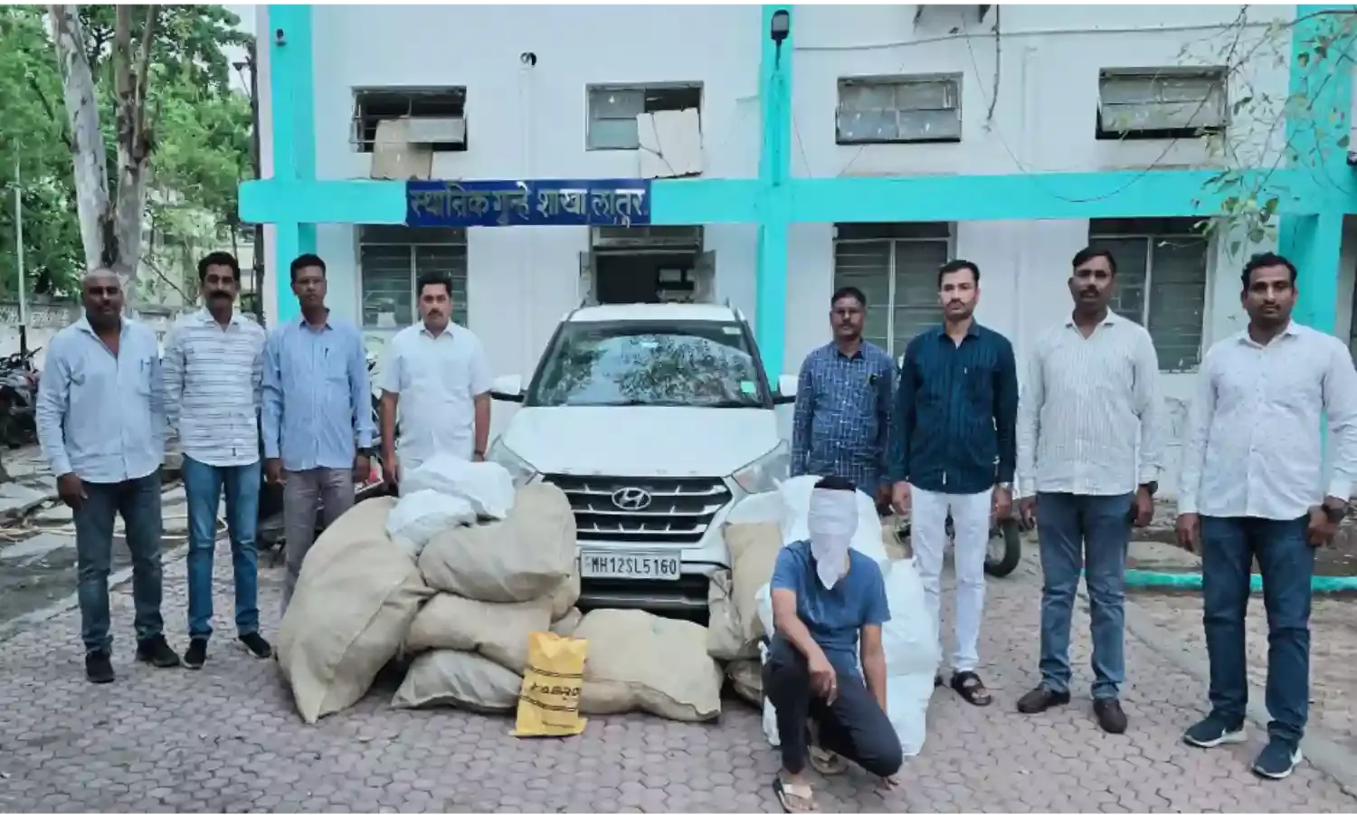 क्राइम ब्रांच ने प्रतिबंधित गुटखा जब्त कर वाहन समेत 12 लाख 54 हजार माल किया बरामद