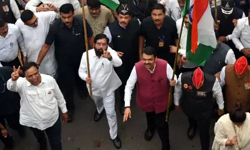 मुख्यमंत्री देवेंद्र फडणवीस ने कहा- भारतीय सेना ने दिखा दिया हमें कोई झुका नहीं सकता