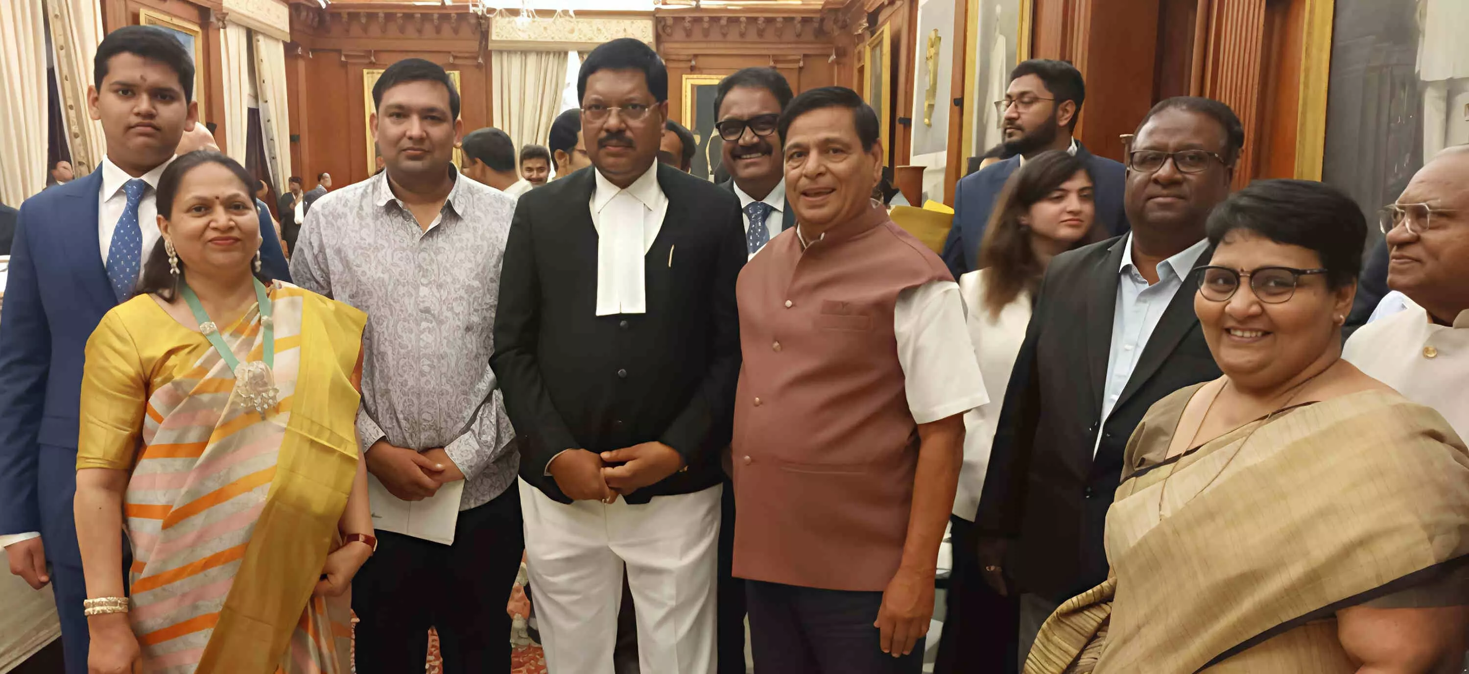 दारापुर के लाल ने कर दिखाया कमाल, देश के 52वें मुख्य न्यायाधीश (सीजेआई) के रूप में शपथ दारापुर के लाल ने कर दिखाया कमाल, देश के 52वें मुख्य न्यायाधीश (सीजेआई) के रूप में शपथ