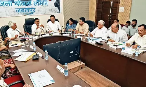 जहां हर घर पानी का दावा, वहां जाकर खुद देखें अधिकारी जहां हर घर पानी का दावा, वहां जाकर खुद देखें अधिकारी