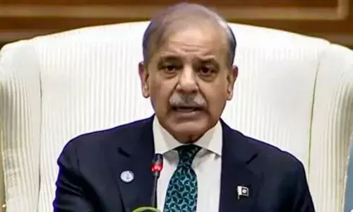 शहबाज शरीफ ने फिर दी गीदड़भभकी, बोले - पाकिस्तान अमन पसंद देश, लेकिन अपनी रक्षा के लिए...