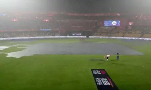 अगर बारिश में धुल गया KKR-RCB के बीच मुकाबला, तो बिगड़ जाएगा प्लेऑफ का समीकरण, टूट सकता है किसी एक टीम का सपना अगर बारिश में धुल गया KKR-RCB के बीच मुकाबला, तो बिगड़ जाएगा प्लेऑफ का समीकरण, टूट सकता है किसी एक टीम का सपना