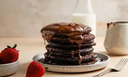 घर पर बनाएं मार्केट से भी अच्छा चॉकलेट पैनकेक, खाकर मीठे की क्रेविंग हो जाएगी दूर