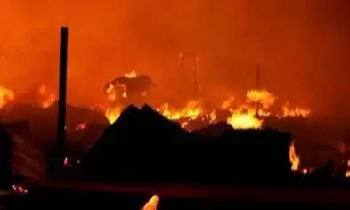 सोलापुर जिले के फैक्टरी में लगी भीषण आग, 8 की मौत, PM मोदी ने व्यक्त किया शोक, प्रधानमंत्री राहत कोष से मृतक परिजनों को मिलेंगे 2-2 लाख रुपये सोलापुर जिले के फैक्टरी में लगी भीषण आग, 8 की मौत, PM मोदी ने व्यक्त किया शोक, प्रधानमंत्री राहत कोष से मृतक परिजनों को मिलेंगे 2-2 लाख रुपये