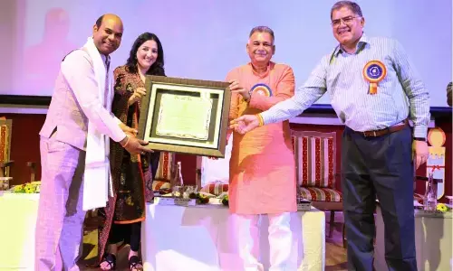 डॉ. अरुण खोबरे विश्व की सबसे बड़ी श्रीरामचरित मानस के लिए हुए सम्मानित