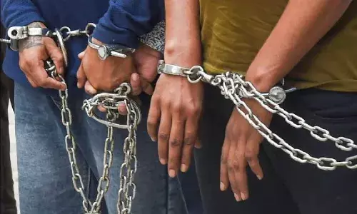 मुंबई पुलिस की बड़ी कार्रवाई, अवैध रूप से रह रहे 650 बांग्लादेशी घुसपैठियों को किया गिरफ्तार