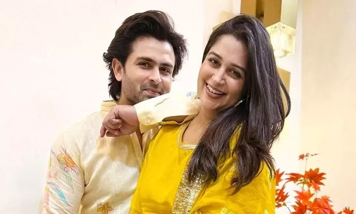 लिवर में ट्यूमर से जूझ रही हैं दीपिका कक्कड़, जानें बिना एक्टिंग किए कैसे करोड़ों रूपये कमाती हैं एक्ट्रेस! लिवर में ट्यूमर से जूझ रही हैं दीपिका कक्कड़, जानें बिना एक्टिंग किए कैसे करोड़ों रूपये कमाती हैं एक्ट्रेस!