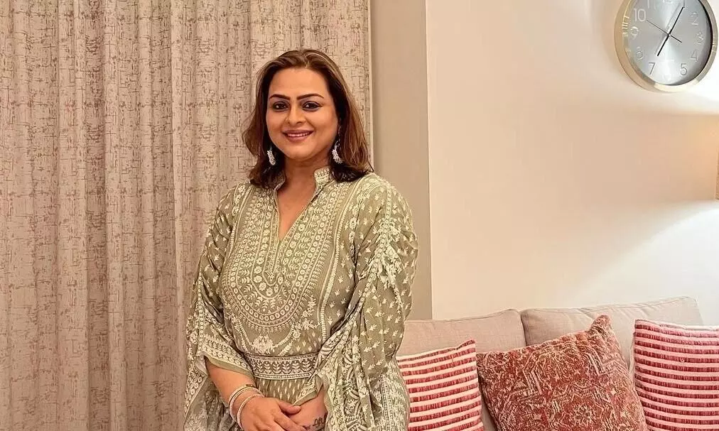 बिग बॉस फेम शिल्पा शिरोडकर को हुआ कोरोना, सोशल मीडिया पर पोस्ट कर दी जानकारी, सोनाक्षी ने जताई चिंता बिग बॉस फेम शिल्पा शिरोडकर को हुआ कोरोना, सोशल मीडिया पर पोस्ट कर दी जानकारी, सोनाक्षी ने जताई चिंता