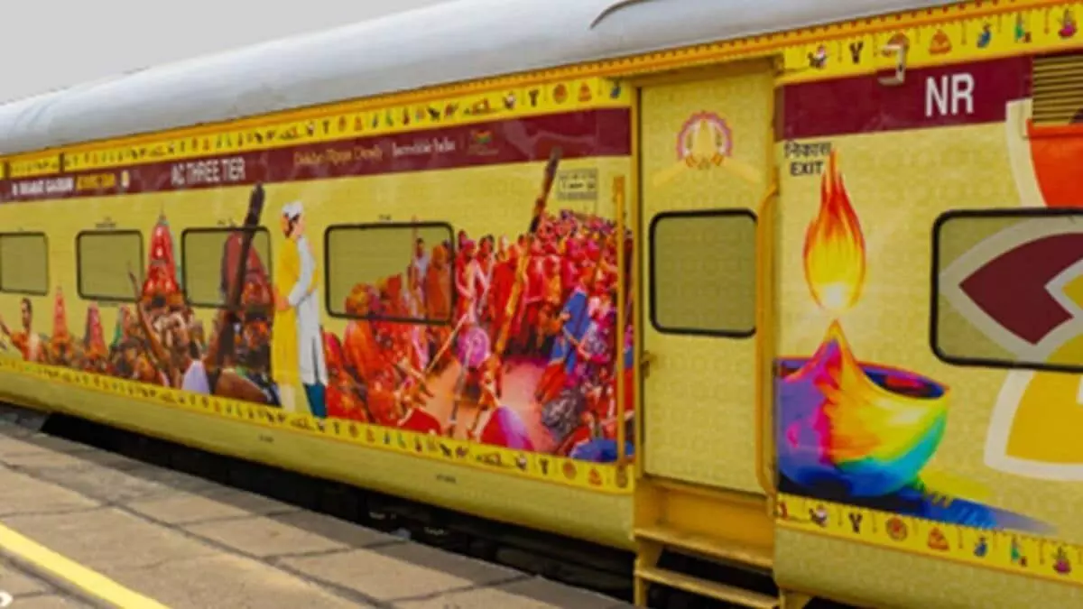 भारत गौरव ट्रेन दिखाएगी शिवाजी महाराज के गढ़ और किले, पुणे भी आएगी यात्रा भारत गौरव ट्रेन दिखाएगी शिवाजी महाराज के गढ़ और किले, पुणे भी आएगी यात्रा