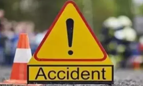 भिंड में बड़ा सड़क हादसा...डंपर ने दो युवकों को कुचला...मौके पर मौत भिंड में बड़ा सड़क हादसा...डंपर ने दो युवकों को कुचला...मौके पर मौत