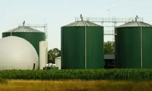 प्रदेश में एक लाख करोड़ रुपए के निवेश परियोजनाओं को मंजूरी, बायोगैस परियोजना के लिए मिला भूखंड, कारंजा में बनेगा वरिष्ठस्तर दिवानी न्यायालय