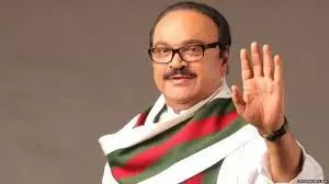 छगन भुजबल ने कैबिनेट मंत्री बनते ही अपनी आंखें नाशिक के पालकमंत्री पद पर लगाईं छगन भुजबल ने कैबिनेट मंत्री बनते ही अपनी आंखें नाशिक के पालकमंत्री पद पर लगाईं