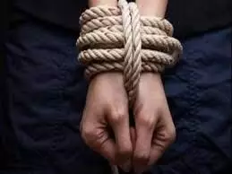 ऑनलाइन गेम का टास्क पूरा करने के बहाने नाबालिग का अपहरण, वाराणसी से सुरक्षित बचाया ऑनलाइन गेम का टास्क पूरा करने के बहाने नाबालिग का अपहरण, वाराणसी से सुरक्षित बचाया