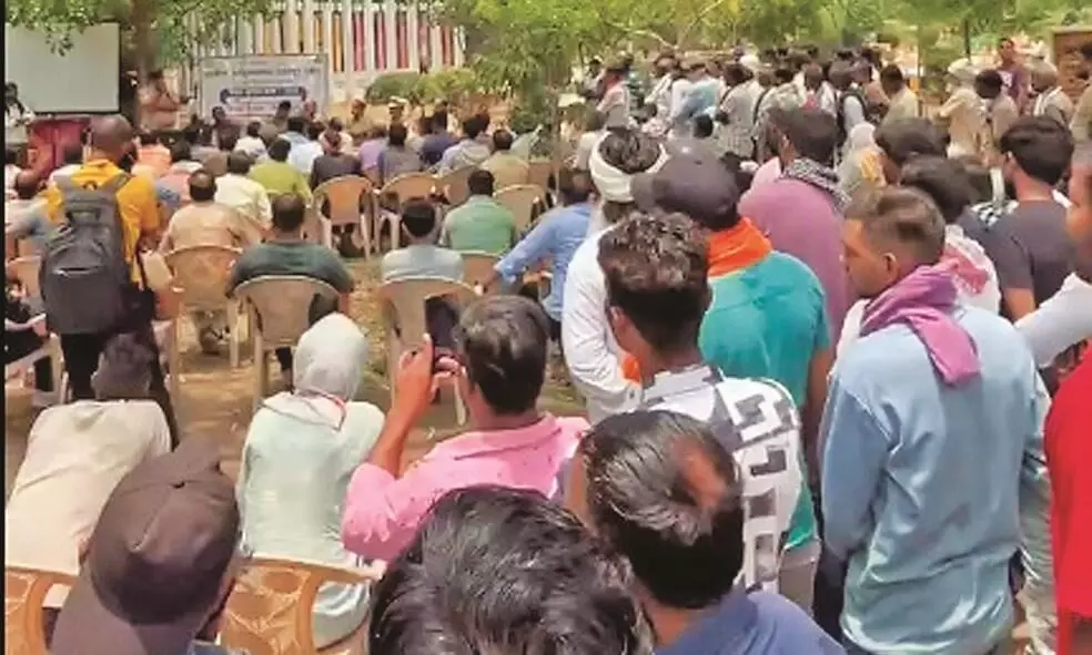500 ऑटो चालकों पर हुई कार्रवाई , नियमों की अनदेखी करने वालों के खिलाफ विशेष अभियान 500 ऑटो चालकों पर हुई कार्रवाई , नियमों की अनदेखी करने वालों के खिलाफ विशेष अभियान