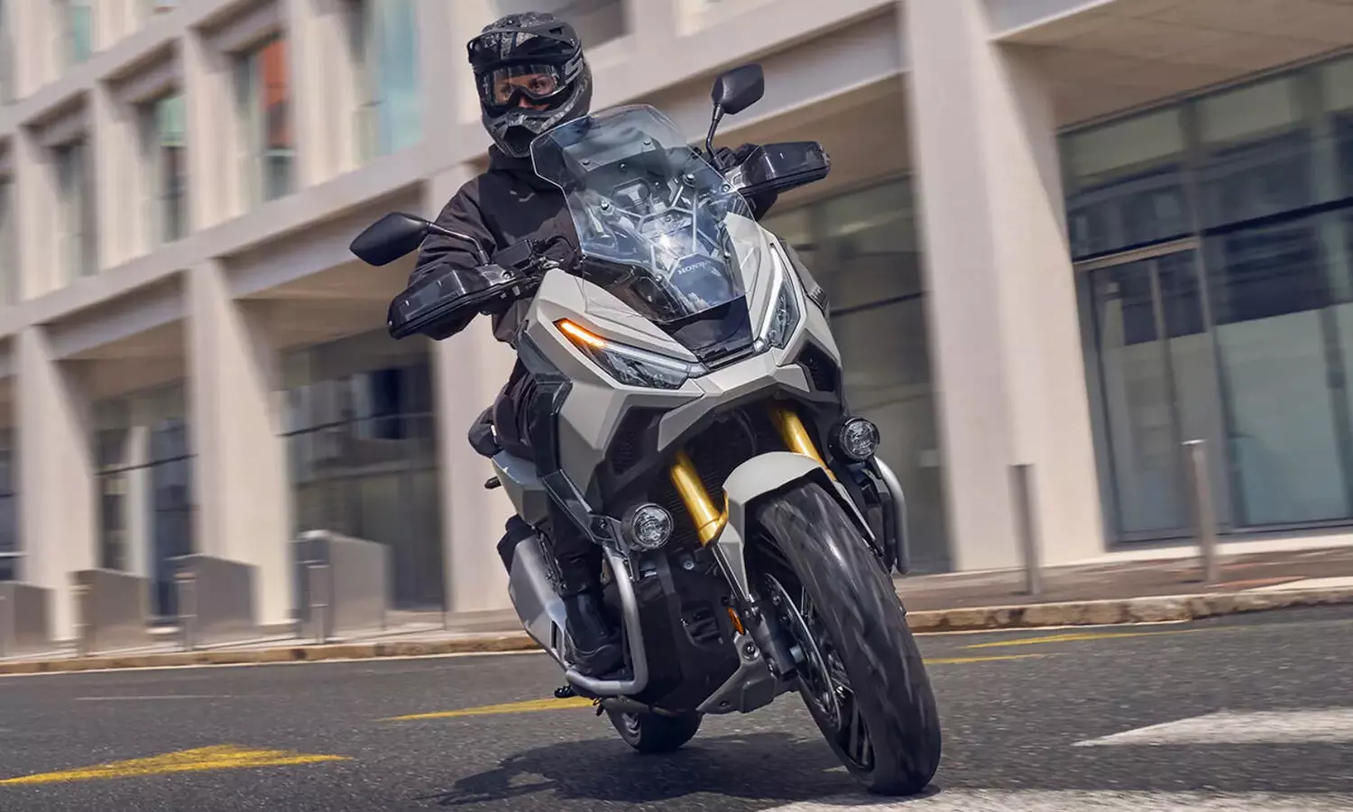 Honda X-ADV Adventure Scooter भारत में हुआ लॉन्च, कीमत जानकर उड़ जाएंगे होश Honda X-ADV Adventure Scooter भारत में हुआ लॉन्च, कीमत जानकर उड़ जाएंगे होश