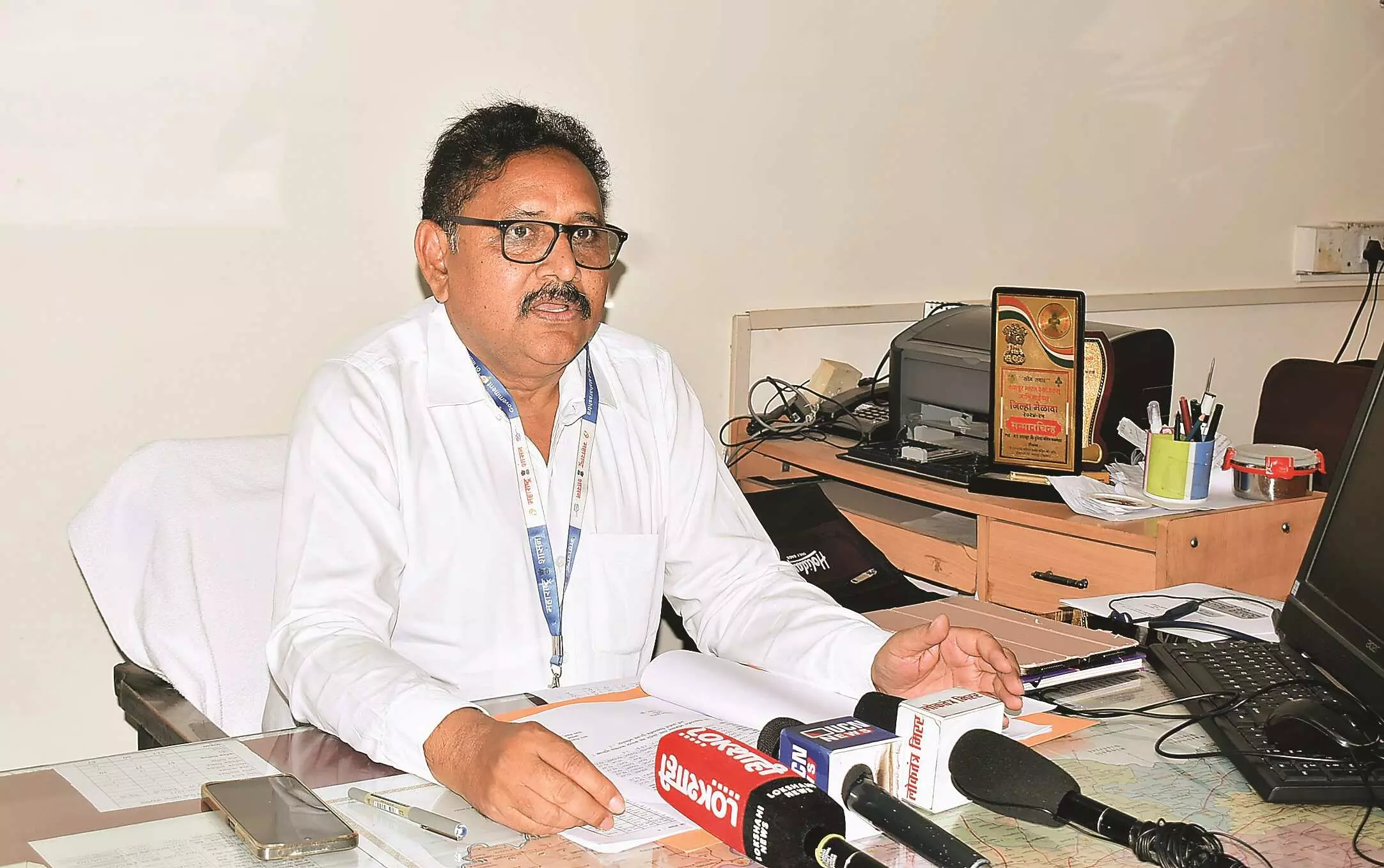 शालार्थ आईडी घोटाले में शिक्षा विभाग का डिप्टी डायरेक्टर वंजारी गिरफ्तार शालार्थ आईडी घोटाले में शिक्षा विभाग का डिप्टी डायरेक्टर वंजारी गिरफ्तार