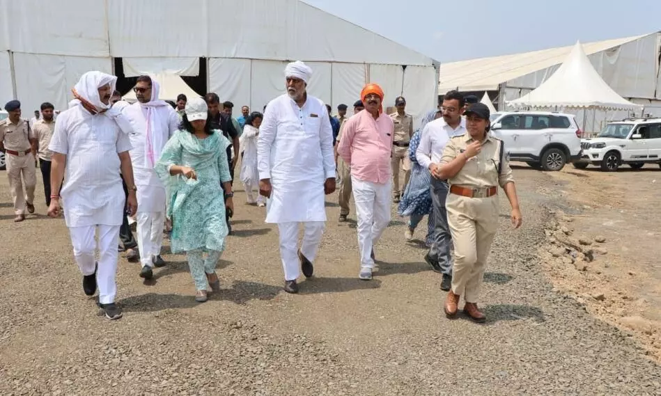 मंत्री प्रहलाद सिंह पटेल ने उप राष्ट्रपति जगदीप धनखड़ के 26 मई को नरसिंहपुर प्रस्तावित भ्रमण की तैयारियों का लिया जायजा मंत्री प्रहलाद सिंह पटेल ने उप राष्ट्रपति जगदीप धनखड़ के 26 मई को नरसिंहपुर प्रस्तावित भ्रमण की तैयारियों का लिया जायजा