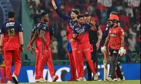SRH से हार के बाद टूट जाएगा RCB का टॉप-2 में जगह बनाने का सपना! जानें क्या करने पर अपना स्थान वापस पा सकती है टीम SRH से हार के बाद टूट जाएगा RCB का टॉप-2 में जगह बनाने का सपना! जानें क्या करने पर अपना स्थान वापस पा सकती है टीम