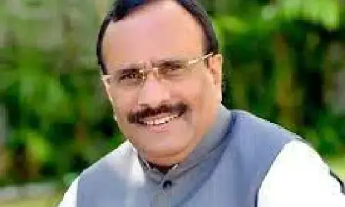 ढाई साल दिव्यांग विभाग को मिले स्वतंत्र मंत्री, कैबिनेट मंत्री अतुल सावे को दी गई जिम्मेदारी