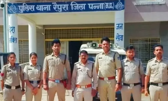 रैपुरा पुलिस की तत्परता के साथ १४ वर्षीय बालक को जबलपुर से किया दस्तयाब रैपुरा पुलिस की तत्परता के साथ १४ वर्षीय बालक को जबलपुर से किया दस्तयाब