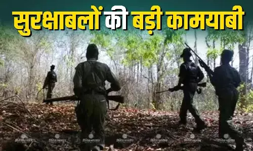 झारखंड के लातेहार में मुठभेड़, सुरक्षाबलों ने किए 10 और 5 लाख के 2 इनामी नक्सली ढेर