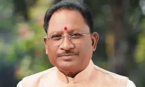 प्रधानमंत्री नरेंद्र मोदी के समक्ष मुख्यमंत्री साय का आत्मनिर्भर बस्तर विजन