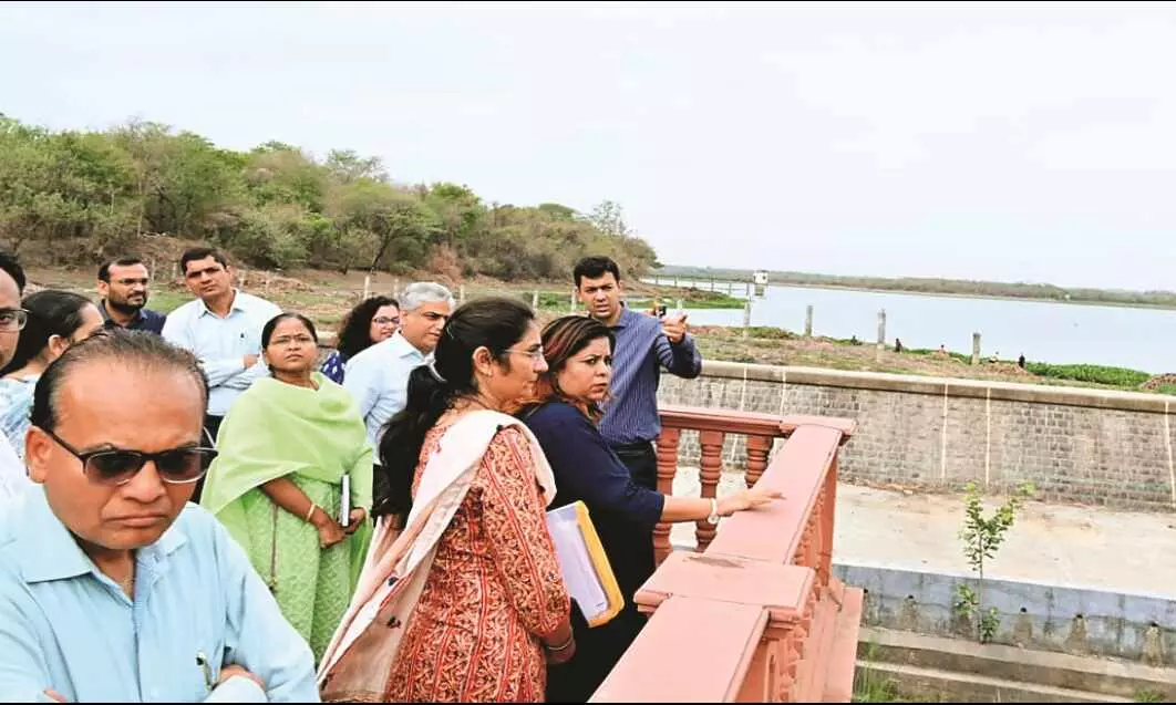 रेडियल गेट को जल्द पूरा करें - ताकि बरसात में शहरवासियों को न करना पड़े समस्या का सामना रेडियल गेट को जल्द पूरा करें - ताकि बरसात में शहरवासियों को न करना पड़े समस्या का सामना