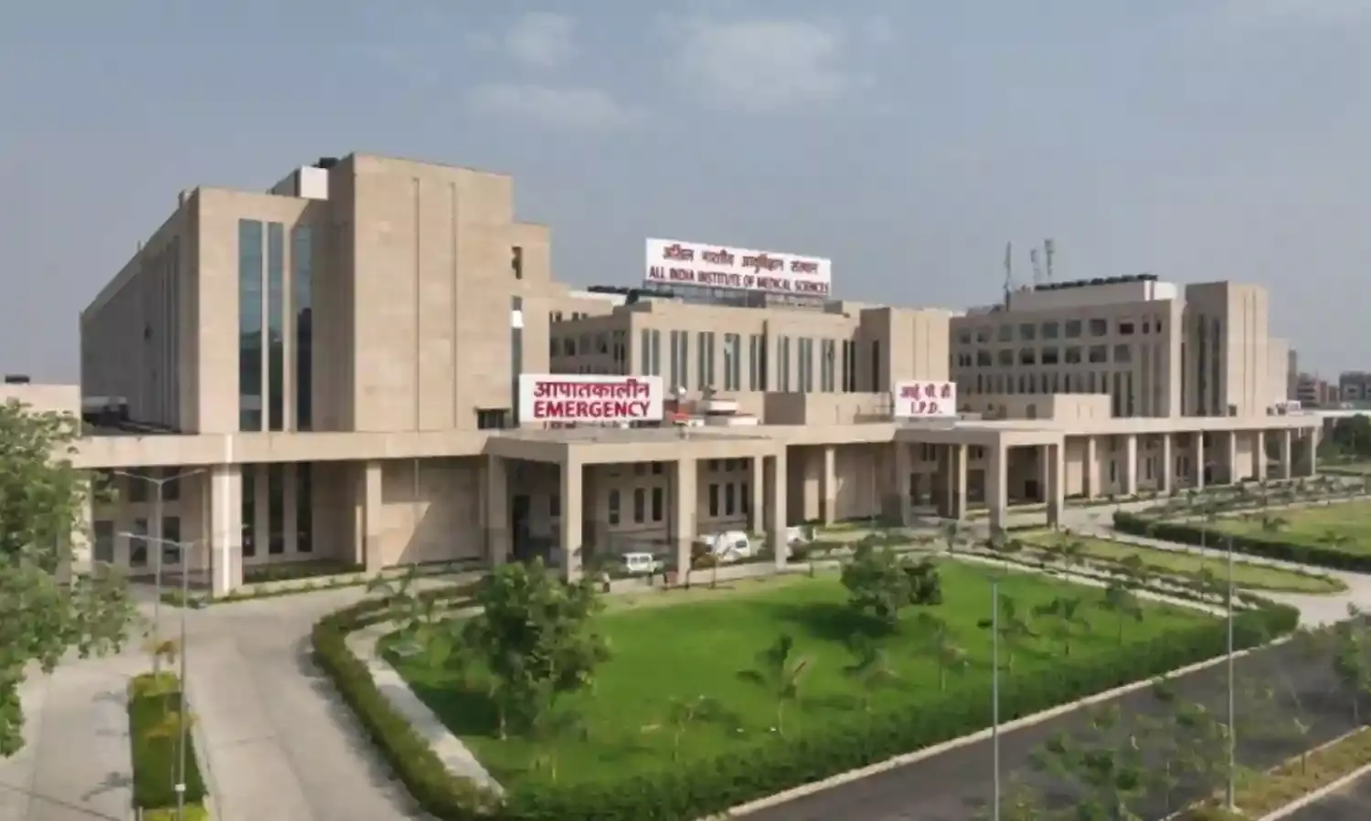 एम्स में 900 ग्राम नवजात शिशु की हार्ट सर्जरी, सांस लेने में हो रही थी परेशानी