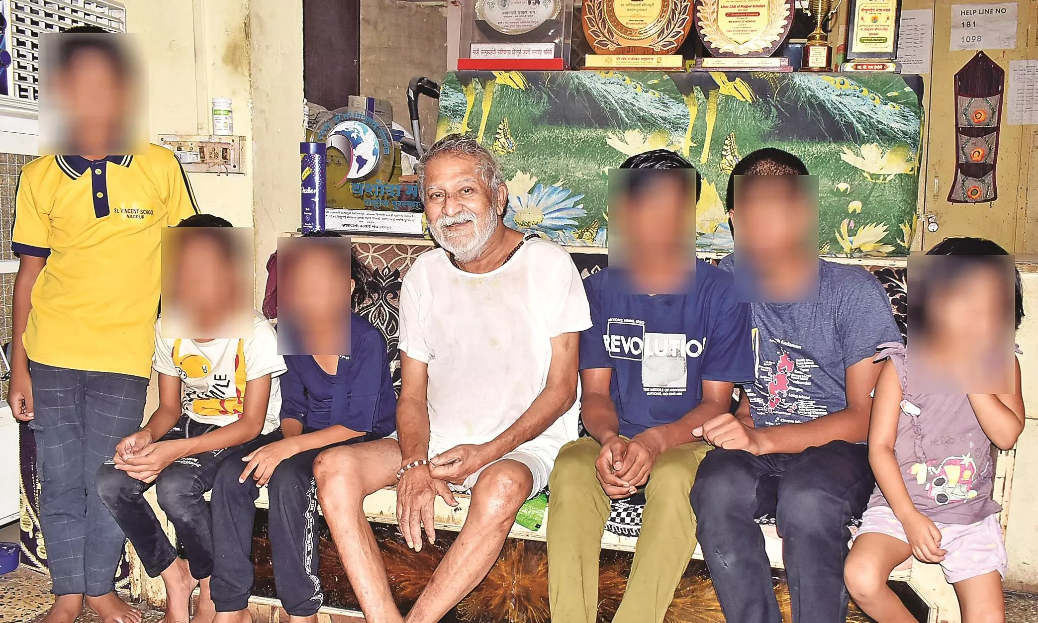 रेडलाइट एरिया की दास्तां - सैक्स वर्कर्स के बच्चों को मुख्य धारा में लाने का साहस रेडलाइट एरिया की दास्तां - सैक्स वर्कर्स के बच्चों को मुख्य धारा में लाने का साहस