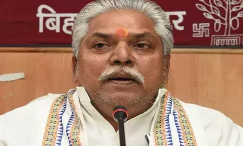 दुनिया को दिखाने के लिए बेटे पर कार्रवाई की.., तेजप्रताप यादव को पार्टी और परिवार से बाहर निकालने के लालू यादव के फैसले पर मंत्री प्रेम कुमार ने उठाए सवाल