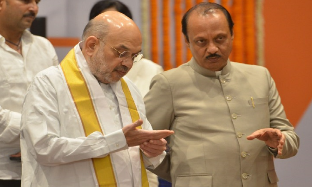 नाशिक और रायगड के पालकमंत्री पद पर फडणवीस और शिंदे के साथ चर्चा करें अजित पवार नाशिक और रायगड के पालकमंत्री पद पर फडणवीस और शिंदे के साथ चर्चा करें अजित पवार