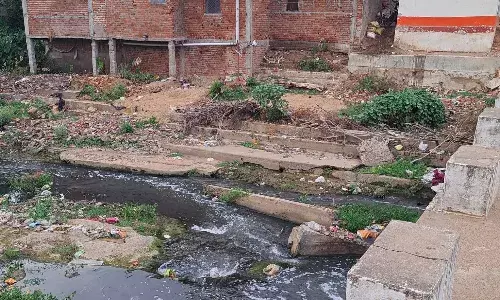 भास्कर ग्राउंड रिपोर्ट- मुडऩा नदी के तट पर कैचमेंट एरिया में अतिक्रमण कर निर्माण