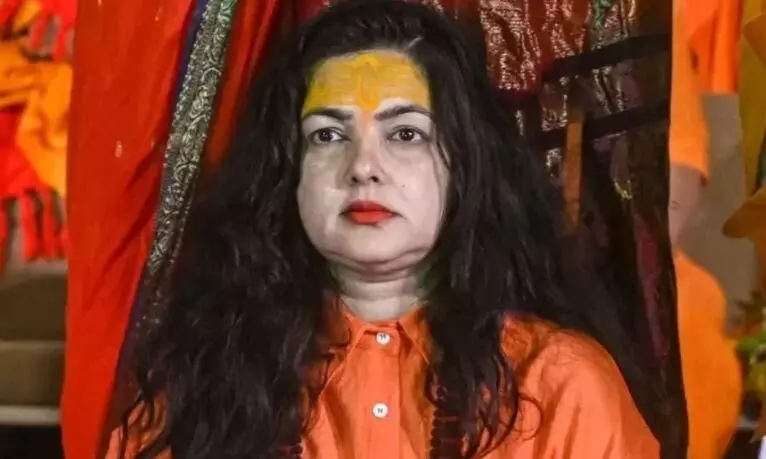 पाकिस्तान से हर रोज आते थे 50 लेटर.. चर्चा में अभिनेत्री से साध्वी बनीं ममता कुलकर्णी का बयान, कहा - मुसलमानों के लिए मेरे मन में.. पाकिस्तान से हर रोज आते थे 50 लेटर.. चर्चा में अभिनेत्री से साध्वी बनीं ममता कुलकर्णी का बयान, कहा - मुसलमानों के लिए मेरे मन में..