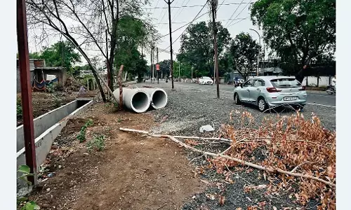 जहां सिक्सलेन निर्माण की असली कवायद उस हिस्से में अभी काम ही शुरू नहीं हो पाया जहां सिक्सलेन निर्माण की असली कवायद उस हिस्से में अभी काम ही शुरू नहीं हो पाया