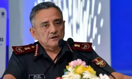 CDS चौहान की यूके, जापान और फ्रांस के सैन्य प्रमुखों से की मीटिंग, ऑपरेशन सिंदूर पर भी हुई चर्चा CDS चौहान की यूके, जापान और फ्रांस के सैन्य प्रमुखों से की मीटिंग, ऑपरेशन सिंदूर पर भी हुई चर्चा